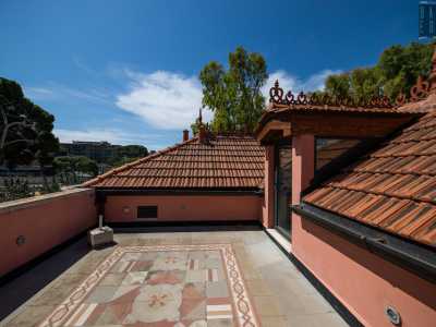 ...sino a raggiungere un piccolo terrazzino